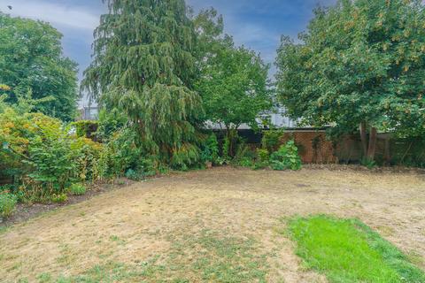 undefined,  4 Spreighton Road, West Molesey KT8