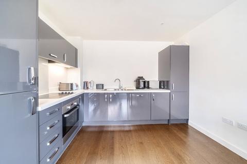 1 bedroom apartment for sale, Kenneth Way, London