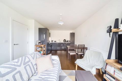1 bedroom apartment for sale, Kenneth Way, London