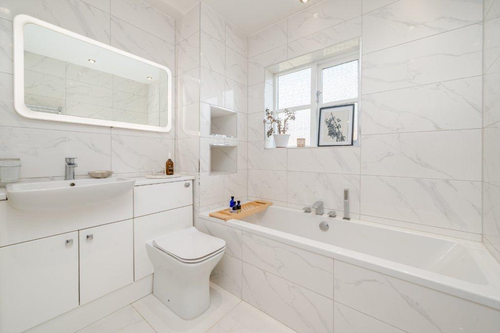 Modern Bathroom