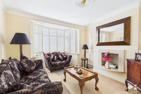 3 bedroom terraced house for sale, Carlton Road, Romford