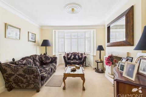 3 bedroom terraced house for sale, Carlton Road, Romford