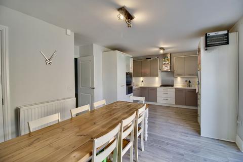 6 bedroom detached house for sale, Sellars Way, Basildon SS15