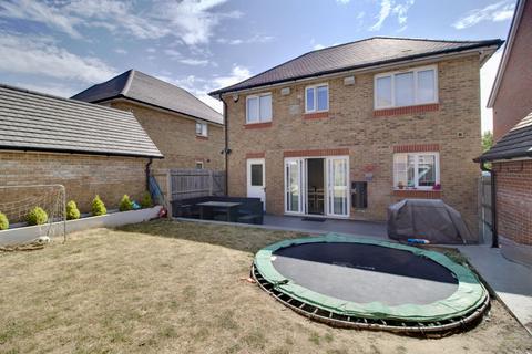 6 bedroom detached house for sale, Sellars Way, Basildon SS15