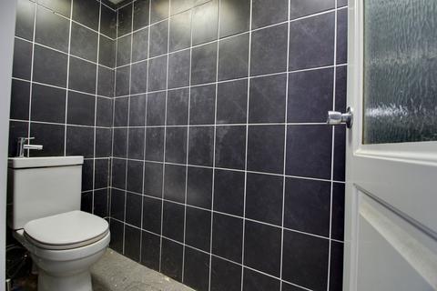 49 Court Avenue, Romford, RM3 0XS
