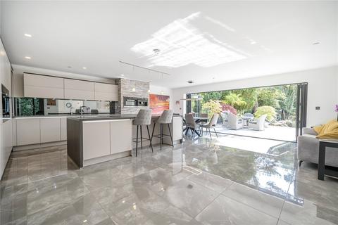 5 bedroom detached house for sale, Maywood Drive, Surrey GU15