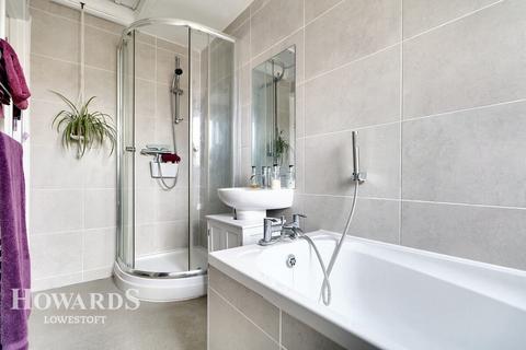 2 bedroom end of terrace house for sale, Raglan Street, Lowestoft