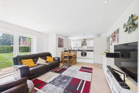2 bedroom apartment for sale, Damson Way, Carshalton On The Hill, SM5