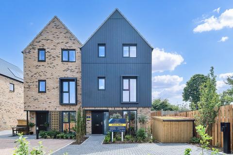 3 bedroom semi-detached house for sale, Queen Edith's Way, Cambridge, Cambridge, CB1