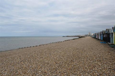 Beach hut for sale, Western Esplanade, Herne Bay