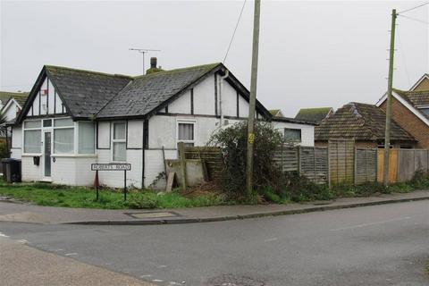 2 bedroom detached bungalow for sale, Kimberley Grove, Seasalter, Whitstable