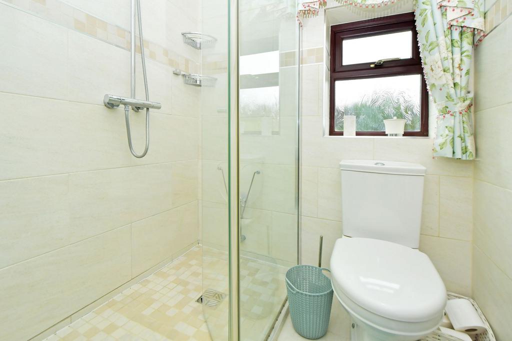 Bedroom one en-suite