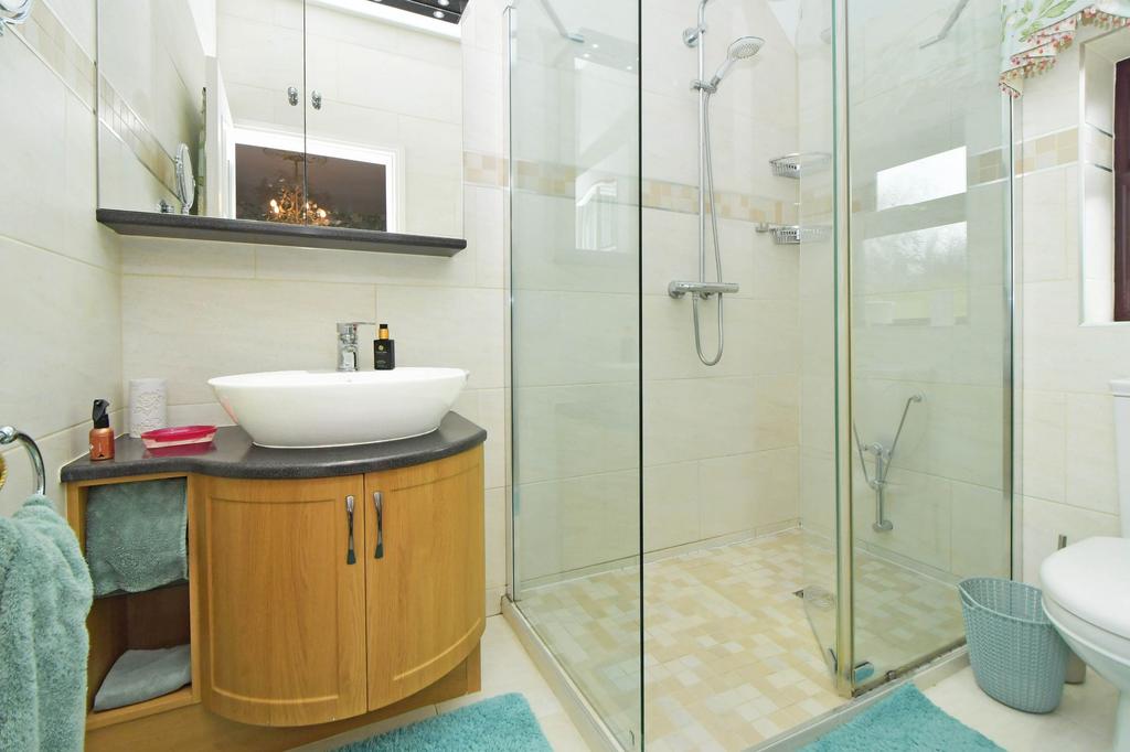 Bedroom one en-suite