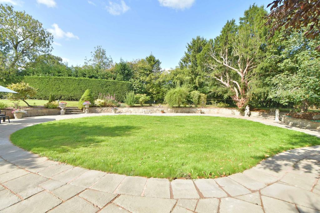 Entertaining area