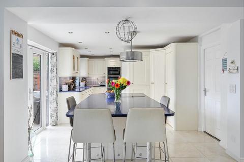 9 Lady Forsdyke Way, Epsom, KT19 7LF