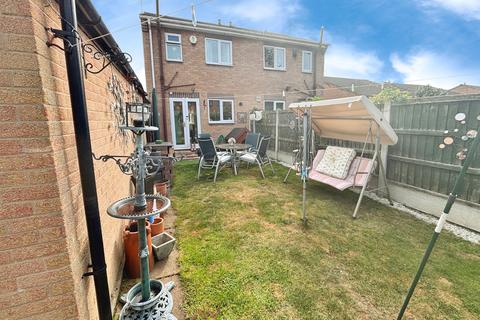 21 Broadlands Close, Dunscroft, Doncaster, DN7 4NN