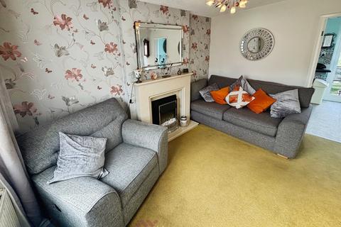 21 Broadlands Close, Dunscroft, Doncaster, DN7 4NN