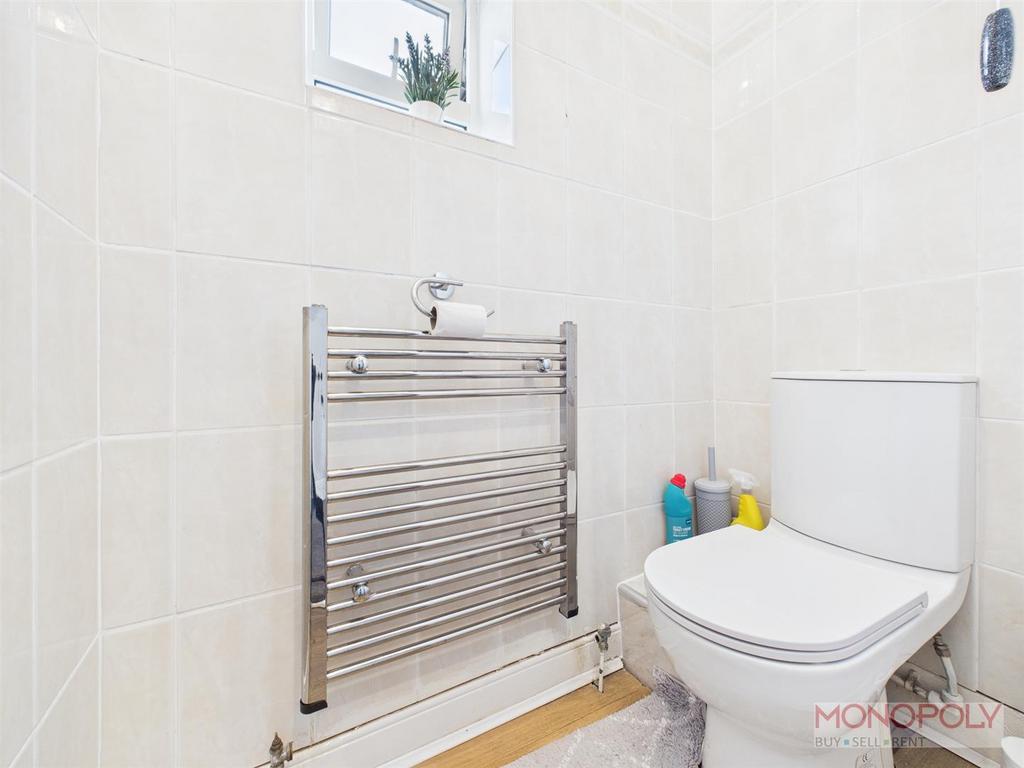 CAM04439 G0-PR0128-STILL023.jpg