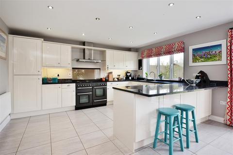 4 bedroom detached house for sale, Parsonage Fields, Wellington, Hereford
