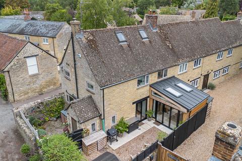 3 bedroom end of terrace house for sale, Weald Street, Weald, Bampton, Oxfordshire, OX18