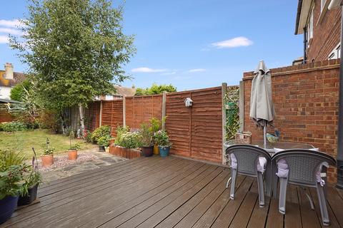 3 bedroom terraced house for sale, Bloors Lane, Rainham