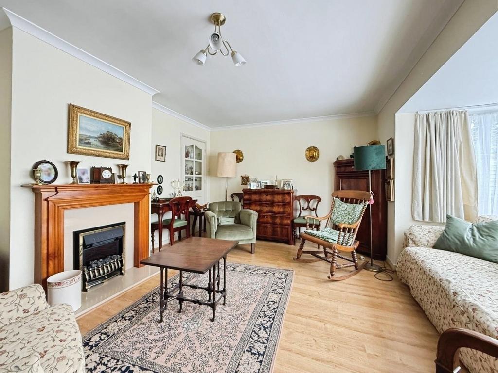 Pbox-living room-322561.jpeg