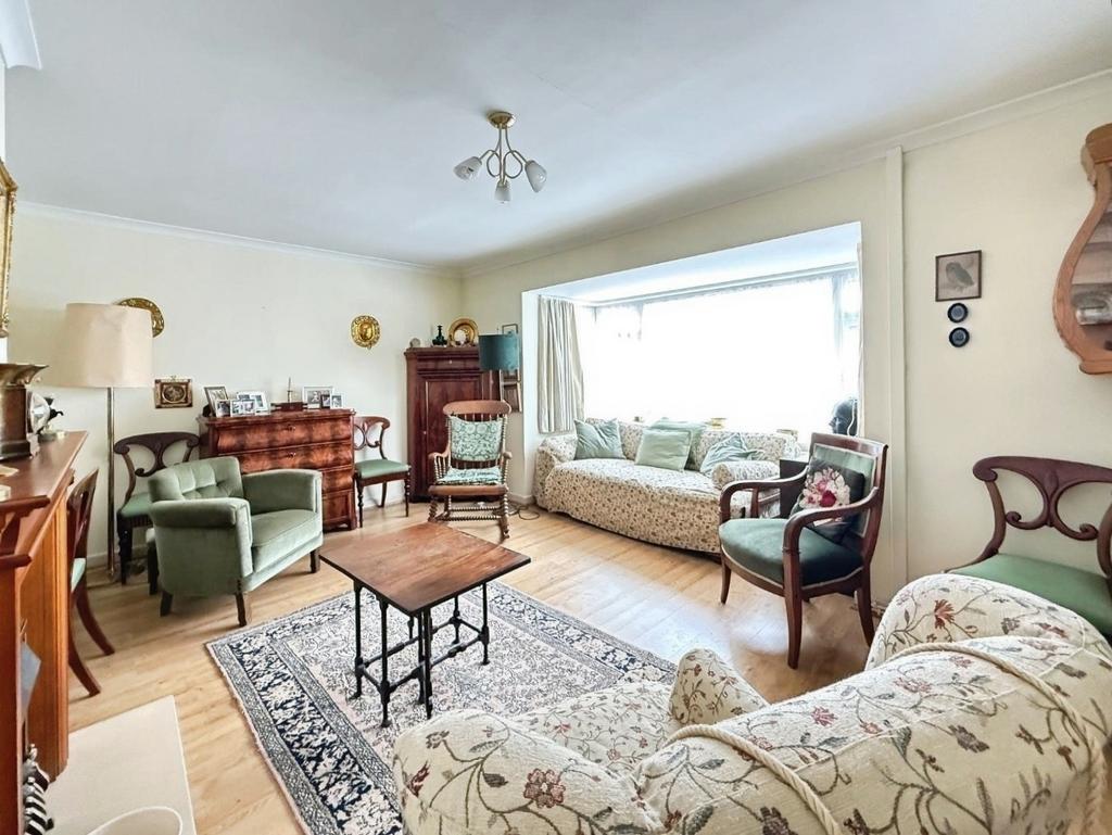 Pbox-living room-322561.jpeg