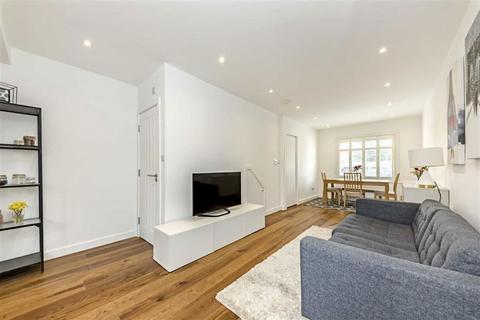 undefined, Elmtree Road, Teddington TW11