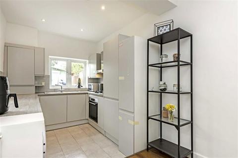 undefined, Elmtree Road, Teddington TW11