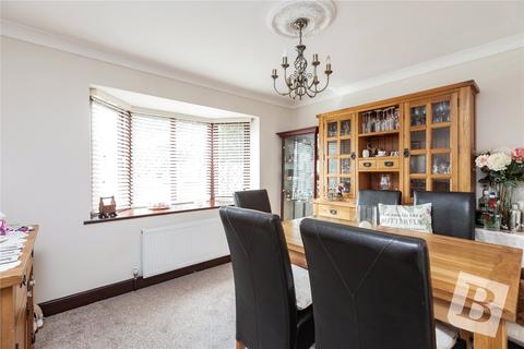 4 bedroom detached house for sale, Grange Avenue, Wickford, Essex, SS12