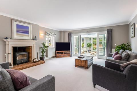 Laurel House College Lane, Ellisfield, Basingstoke, RG25 2QF