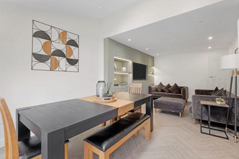 368 Chester Road North, Sutton Coldfield, B73 6RL