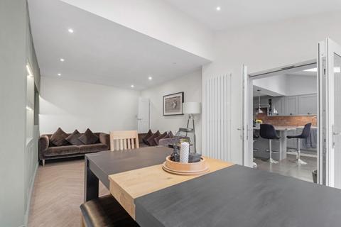 368 Chester Road North, Sutton Coldfield, B73 6RL