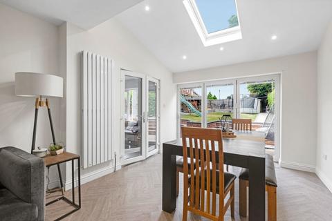368 Chester Road North, Sutton Coldfield, B73 6RL