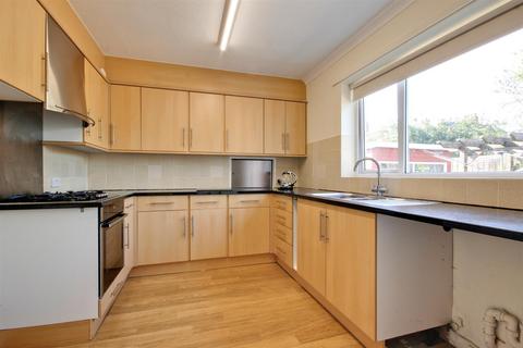 undefined, Orchard Croft, Cottingham