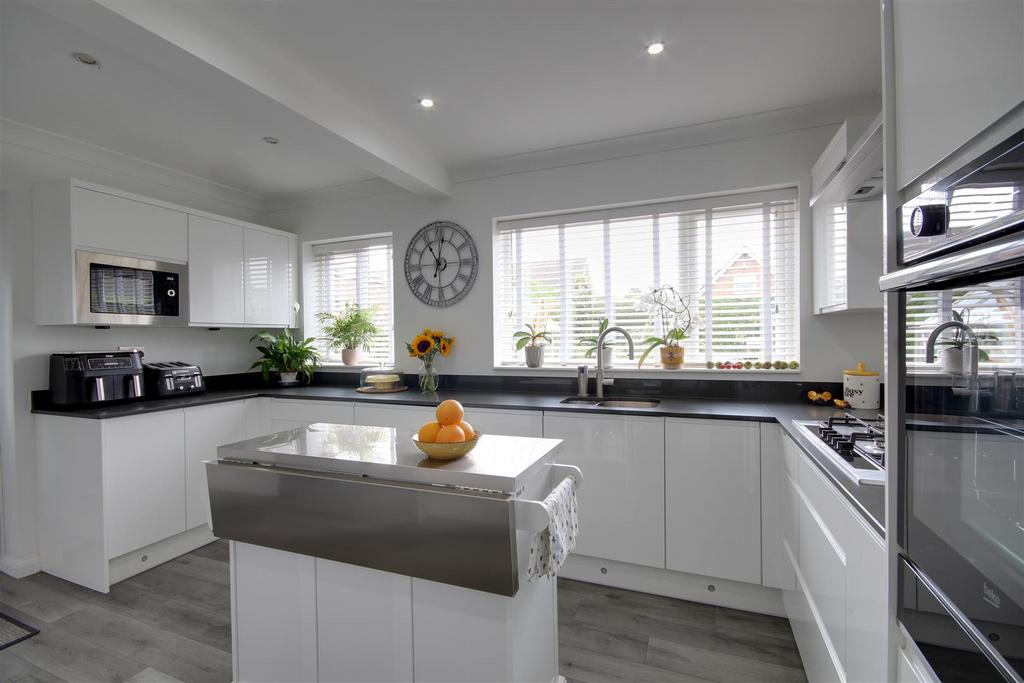 Breakfast Kitchen
