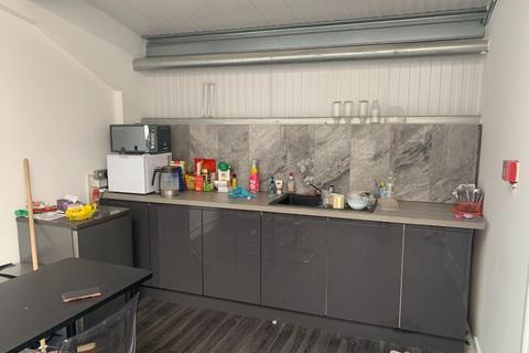 Warehouse to rent, Appledown Way Canterbury CT1 3AA