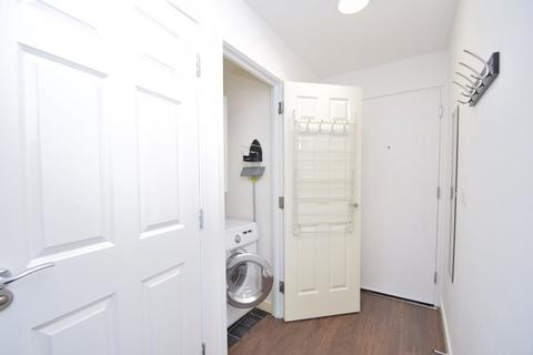 17, Staten House Rillaton Walk, Milton Keynes, MK9 2BX