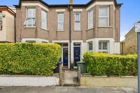 2 bedroom maisonette for sale, Bromley, Kent BR2