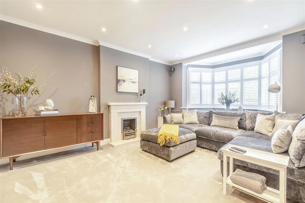 8657816-interior13.jpg