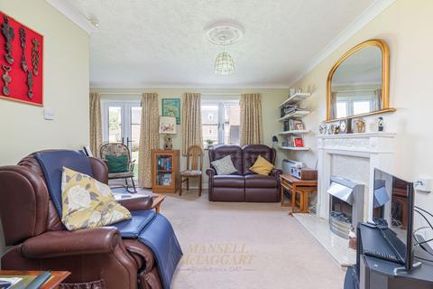 1 bedroom flat for sale, Brighton Road, Crawley RH11