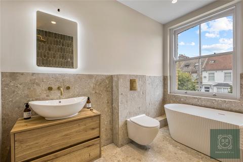 4 bedroom terraced house for sale, Sandringham Rd, London, E8