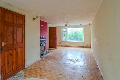 3 bedroom semi-detached house for sale, Hucknall Crescent, Gedling, Nottingham