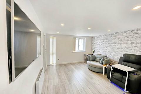 2 bedroom flat for sale, Crabtree Close, Plymouth PL3