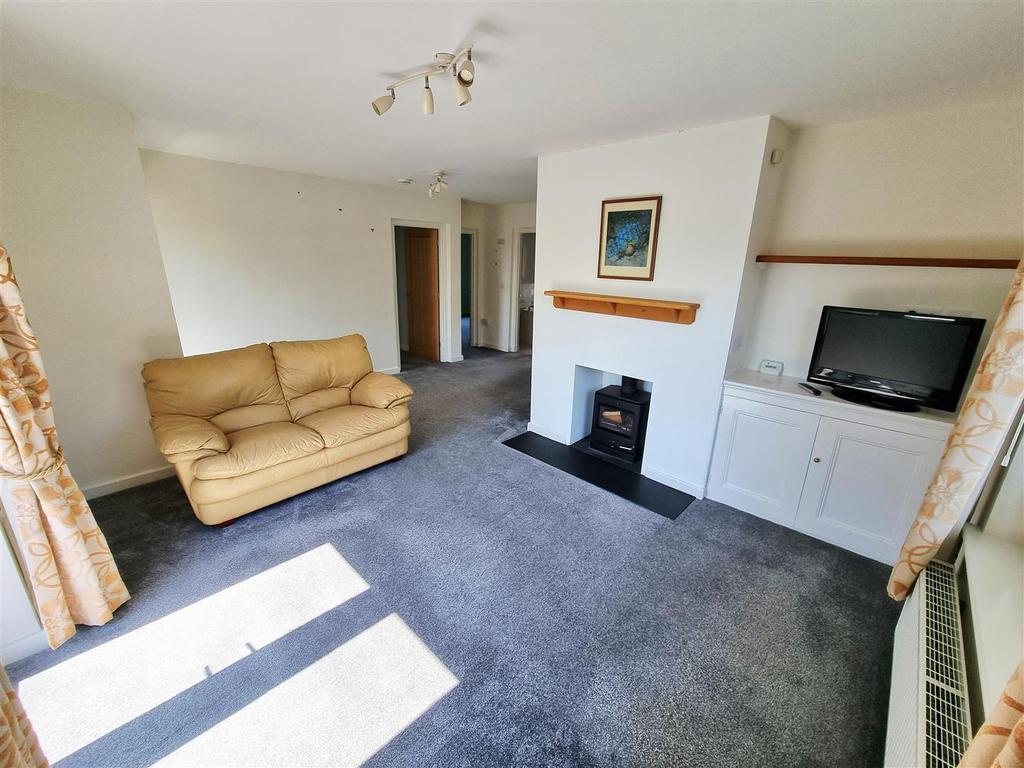 Sitting room 1.jpg