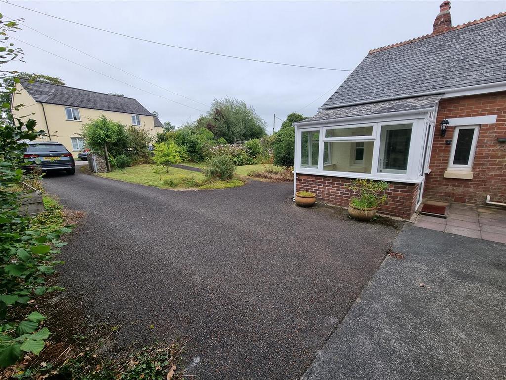 Driveway.jpg