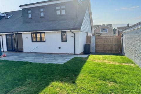 Britten Close, Tonbridge, TN10