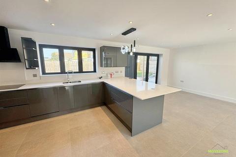 undefined, Britten Close, Tonbridge, TN10