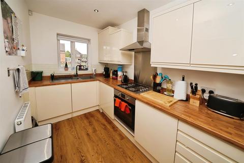 undefined, Lythe Avenue, Hull