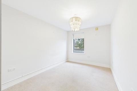2 bedroom apartment to rent, St Margarets Road, St Margarets